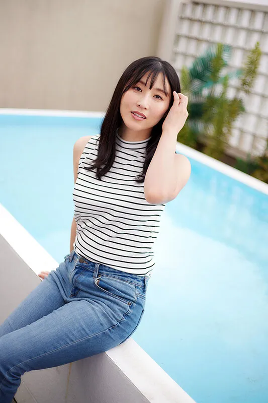 ヌキ無し人妻メンエスで出会ったおばさんセラピストと意気投合!店外デート中に勃起したらラブホに誘われ…ご休憩2時間で何度も中出しさせてくれました。