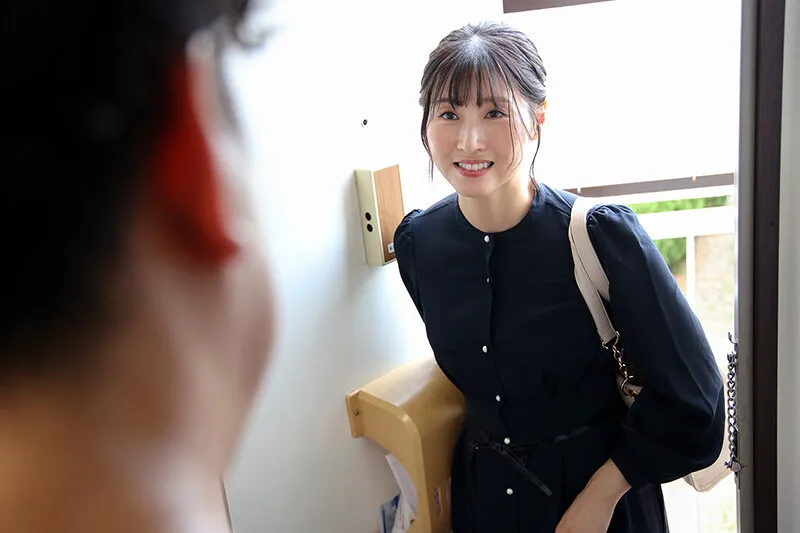 ヌキ無し人妻メンエスで出会ったおばさんセラピストと意気投合!店外デート中に勃起したらラブホに誘われ…ご休憩2時間で何度も中出しさせてくれました。