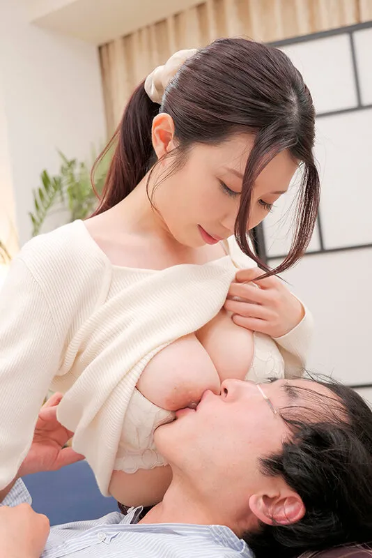 可愛い保育士さん！悩める男にオッパイ吸わせてもらえませんか？母性溢れる授乳手コキで勃起したチ〇ポを聖母様が生挿入！そのまま中出しさせてくれました！