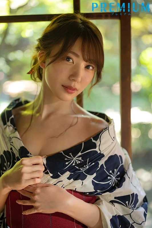 愛人(逢花)と温泉中出し不倫 妻が出張で不在の二日間 山岸逢花